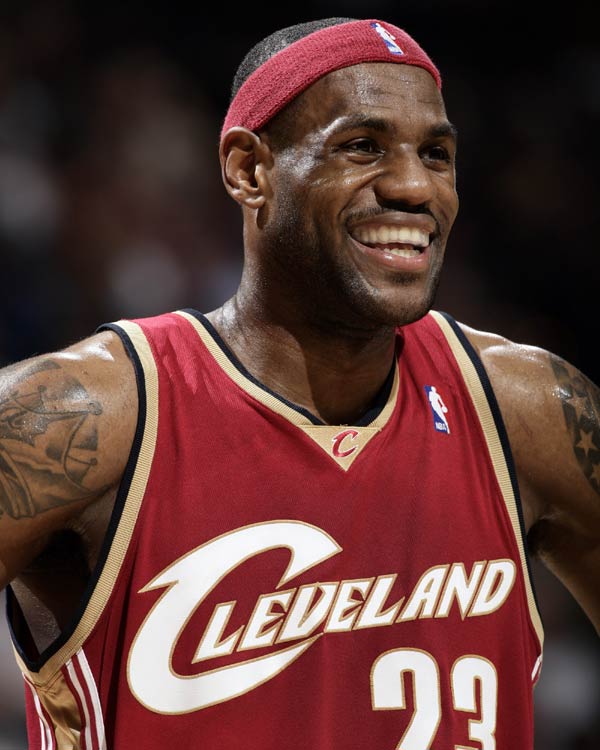 假手递手 假手递手